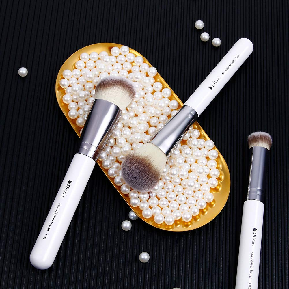 3-Piece White Makeup Brush Set – Foundation, Contour & Blush Brushes